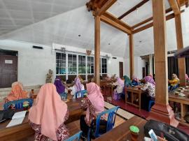 RAPAT RUTIN PKK KALURAHAN PUTAT